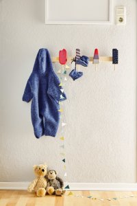 un appendiabiti permette di sfruttare al meglio lo spazio nella camera da letto