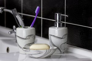 Contenitori per sapone e per spazzolino da denti