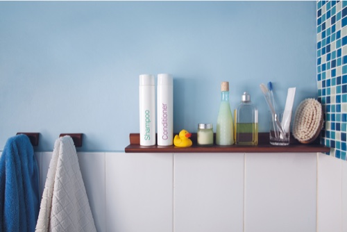 Porta asciugamani fai-da-te: 5 idee facili per il vostro bagno Porta asciugamani fai-da-te: 5 idee facili per il vostro bagno
