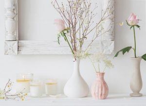 4 vasi di stile diverso per l'ingresso