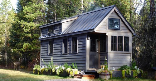 Esempio di minicasa grigia