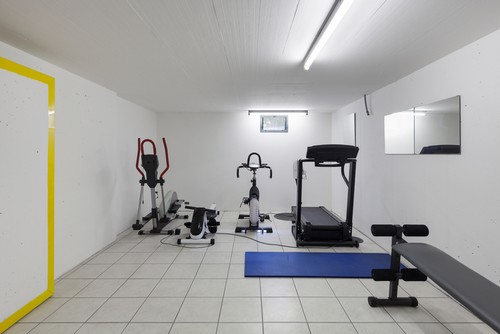 Garage con palestra inclusa