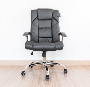 Suggerimenti per scegliere la sedia da scrivania perfetta.