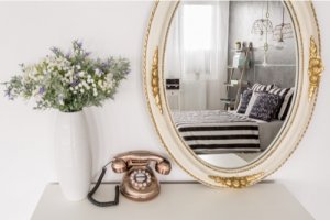 Specchi vintage: idee per la camera da letto