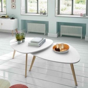 Forme diverse per scegliere un tavolino da caffè