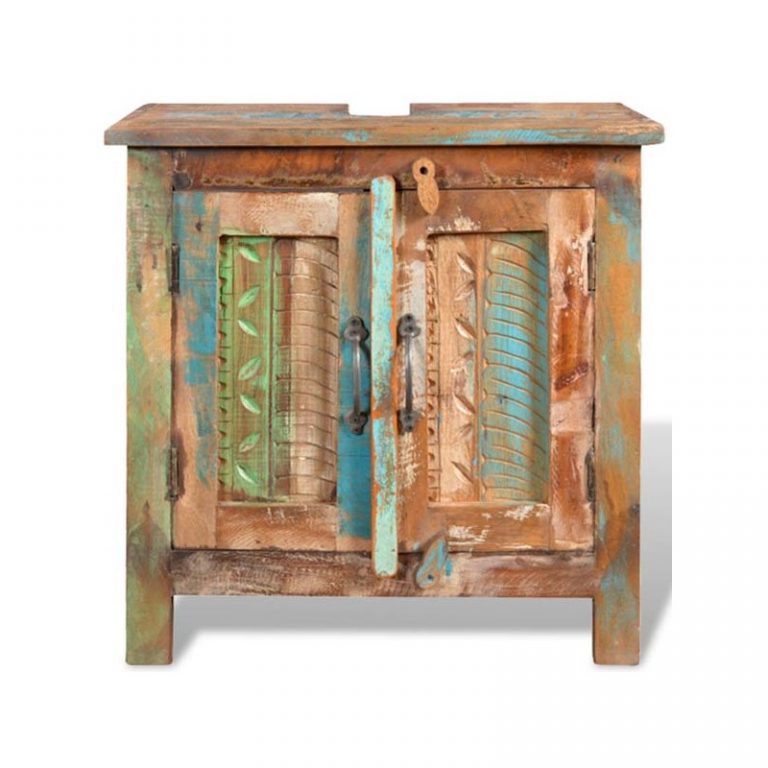 mobile in legno reciclato di diversi colori