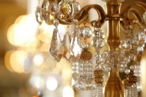 Rimodernare un lampadario: alcuni trucchi interessanti