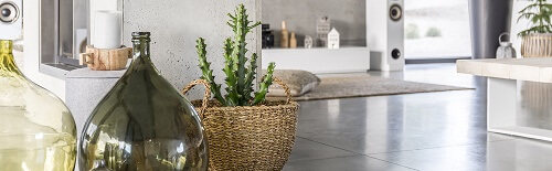 Alcuni elementi per decorare ingressi piccoli