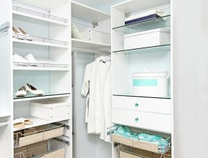 Creare una cabina armadio con l'illuminazione adeguata