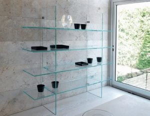 I ripiani in vetro nell'arredamento: eleganti e pratici