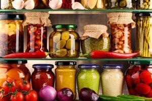 Consigli per creare una dispensa in cucina