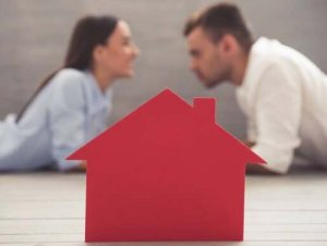 Vivete con una persona disordinata? Ecco come fare