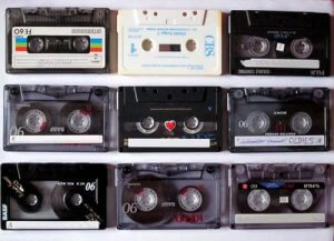 Decorare con le musicassette, un modo per fare upcycling