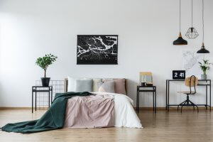 camera da letto con poster