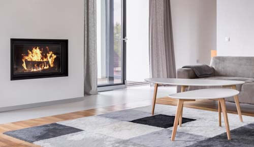 Salotto nordico con camino