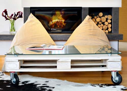 Tavolino di pallet in salone