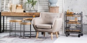 Decorare il salotto con un carrello per arredo