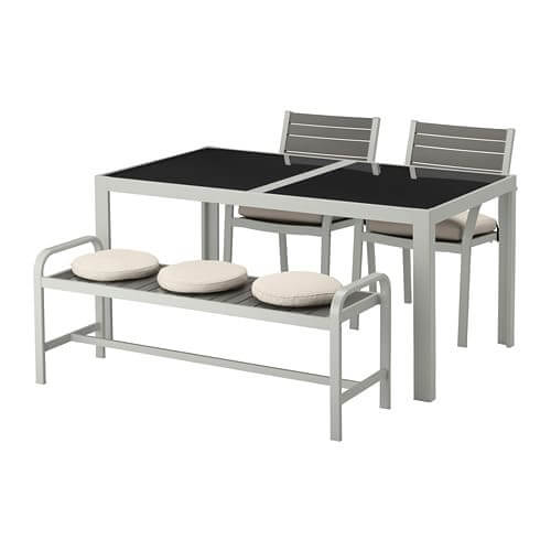Mobili da esterno per pranzare