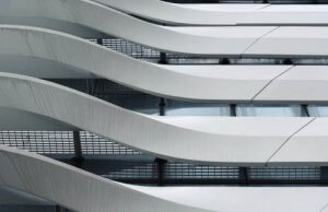 L'architettura astratta e surreale di Frank Gehry
