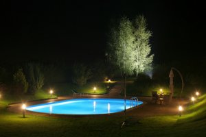 Vantaggi delle luci interne per la piscina