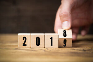 Come realizzare un calendario di legno