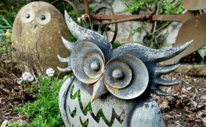 I gufi decorativi: una tendenza divertente e versatile