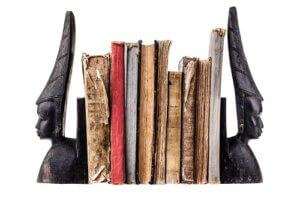 Come creare dei reggilibri con materiale riciclato