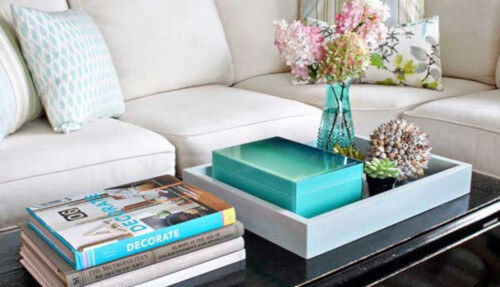 Tavolino da caffè con vassoio