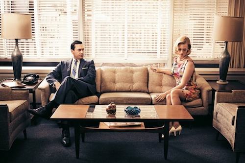 decorazioni delle serie tv salotto casa mad men
