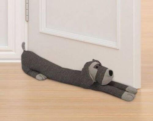 paraspiffero a forma di cane di colore grigio