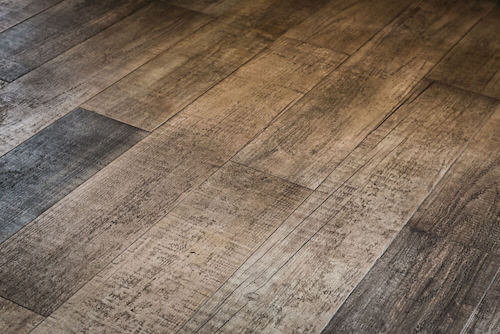 legno scuro graffiato