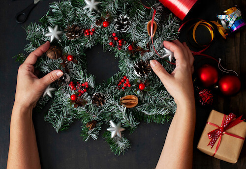 Decorazione corona natalizia.