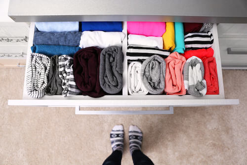 Marie Kondo: le 6 regole di base per avere tutto in ordine ...