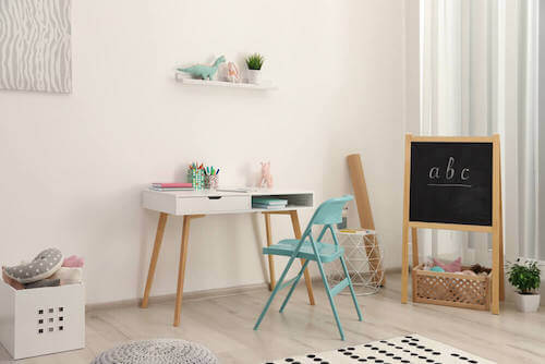 Creare delle zone della casa per bambini angolo studio