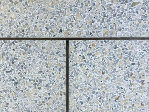 Piastrelle in graniglia. Mattonelle in graniglia.