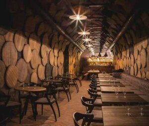 Consigli per decorare una caffetteria in stile rustico