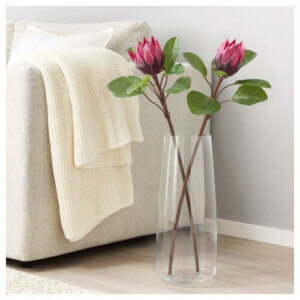 Decorare la casa con fiori e piante artificiali