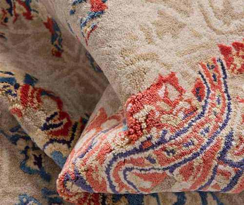 Particolare del motivo di un tappeto.