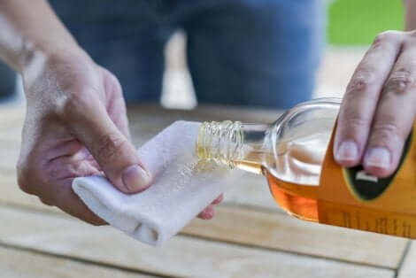 Solvente per trattare il legno.