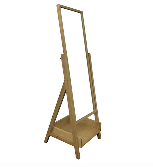 Specchio da terra in legno con cassetto.