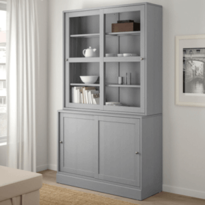 Vetrina in camera da pranzo.