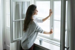 Come scegliere il vetro giusto per le finestre