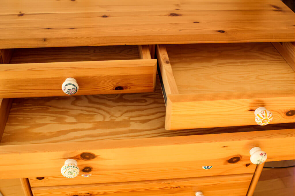 Verniciare il legno: guida passo passo
