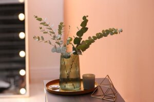 Idee creative per decorare con i vassoi