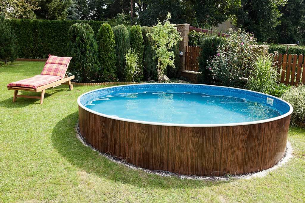 Piscine prefabbricate: vantaggi e svantaggi